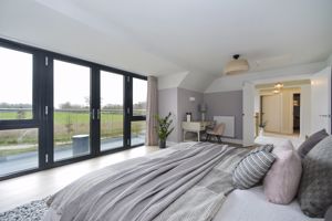 Photo 16- click for photo gallery